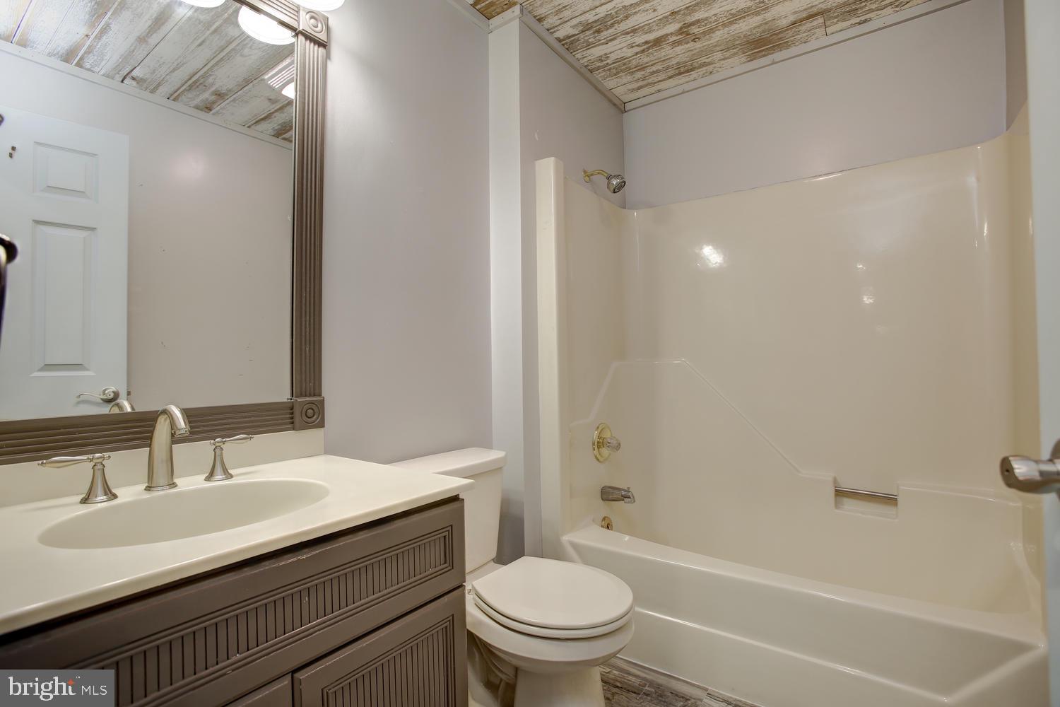 186 Upper Valley Road Christiana, PA 17509 - Photo 23 of 54 Gallery Image 23