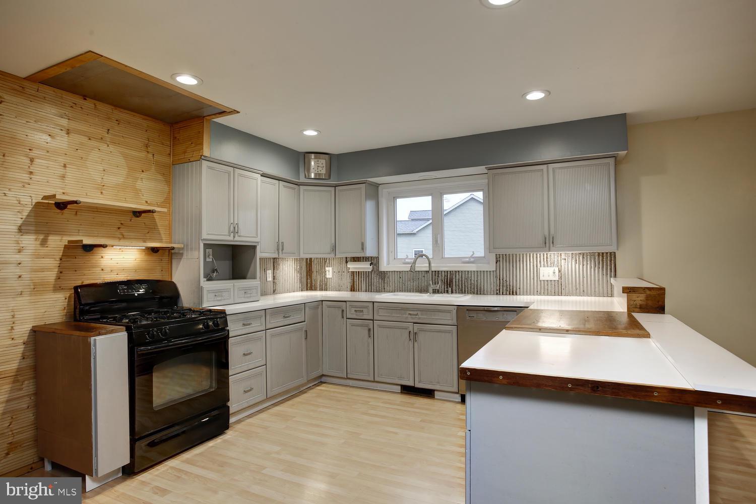 186 Upper Valley Road Christiana, PA 17509 - Photo 8 of 54 Gallery Image 8