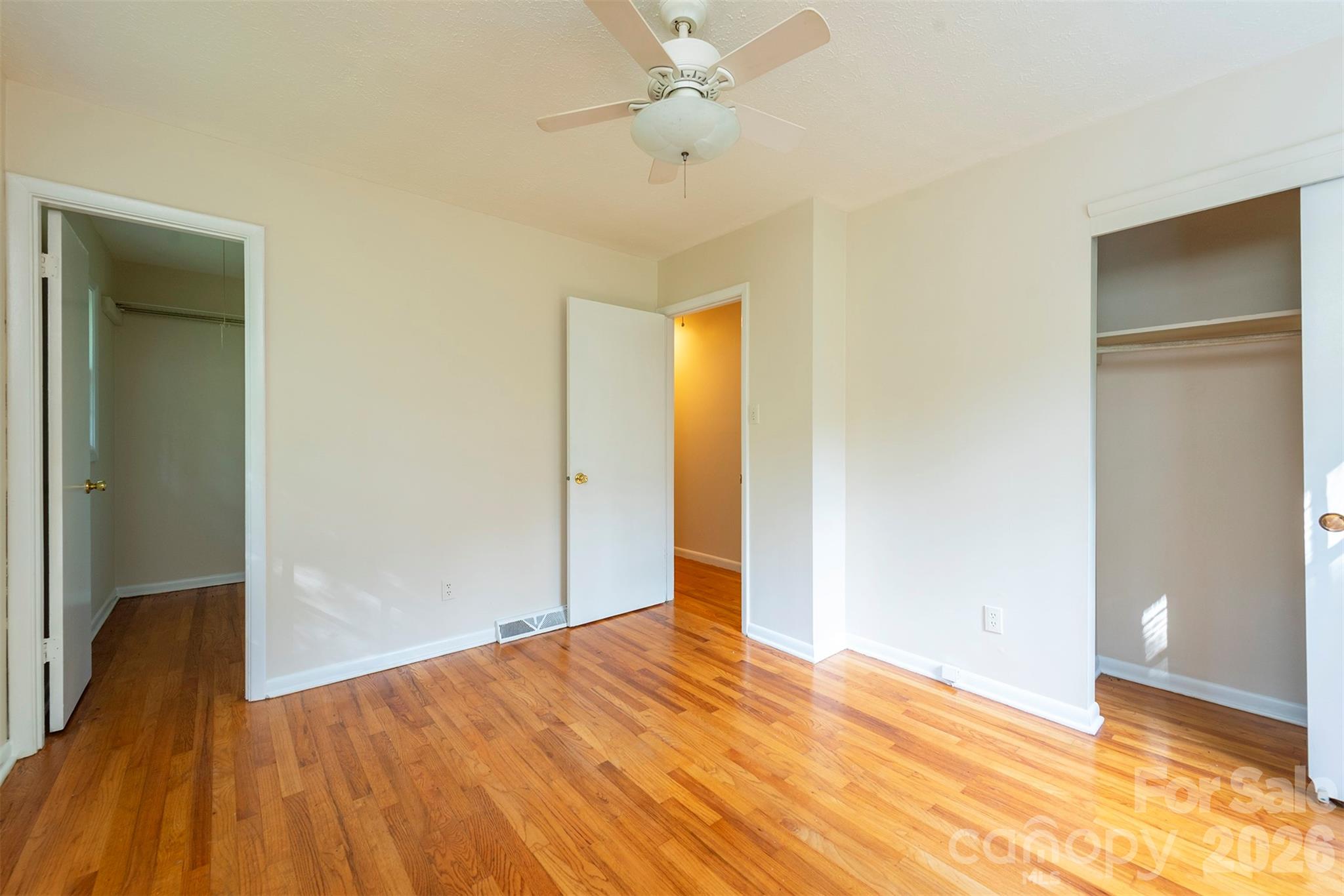 76 Maple Springs Road Asheville, NC 28805 - Photo 15 of 27 Gallery Image 15