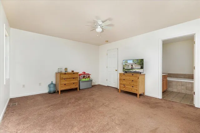 a view of entryway with a front door