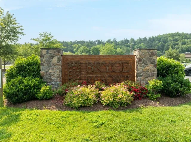 $370,000 | 139 Maple Avenue, Mount Jackson, VA 22842