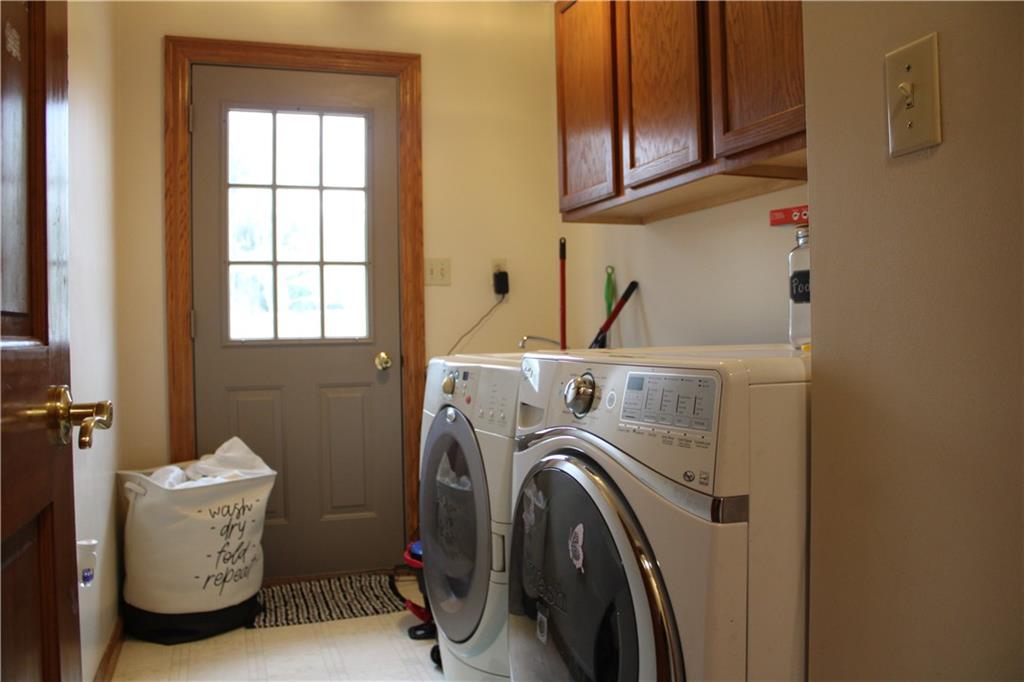 125 Shannon Road Renfrew, PA 16053 - Photo 17 of 39 a utility room with dryer and washer