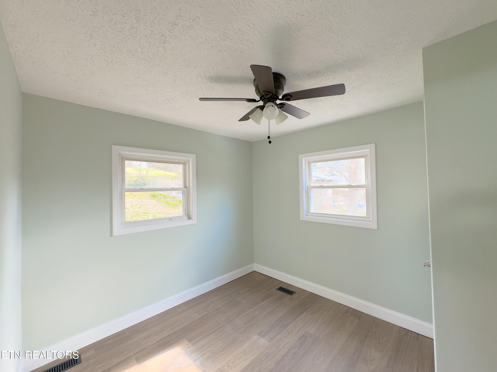 150 Connor Street Jacksboro, TN 37757 - Photo 14 of 22 a view of an empty room with a window