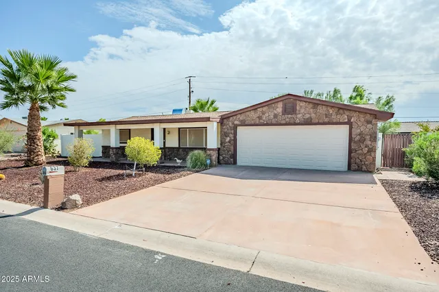 $380,000 | 637 South Copper Drive, Apache Junction, AZ 85120