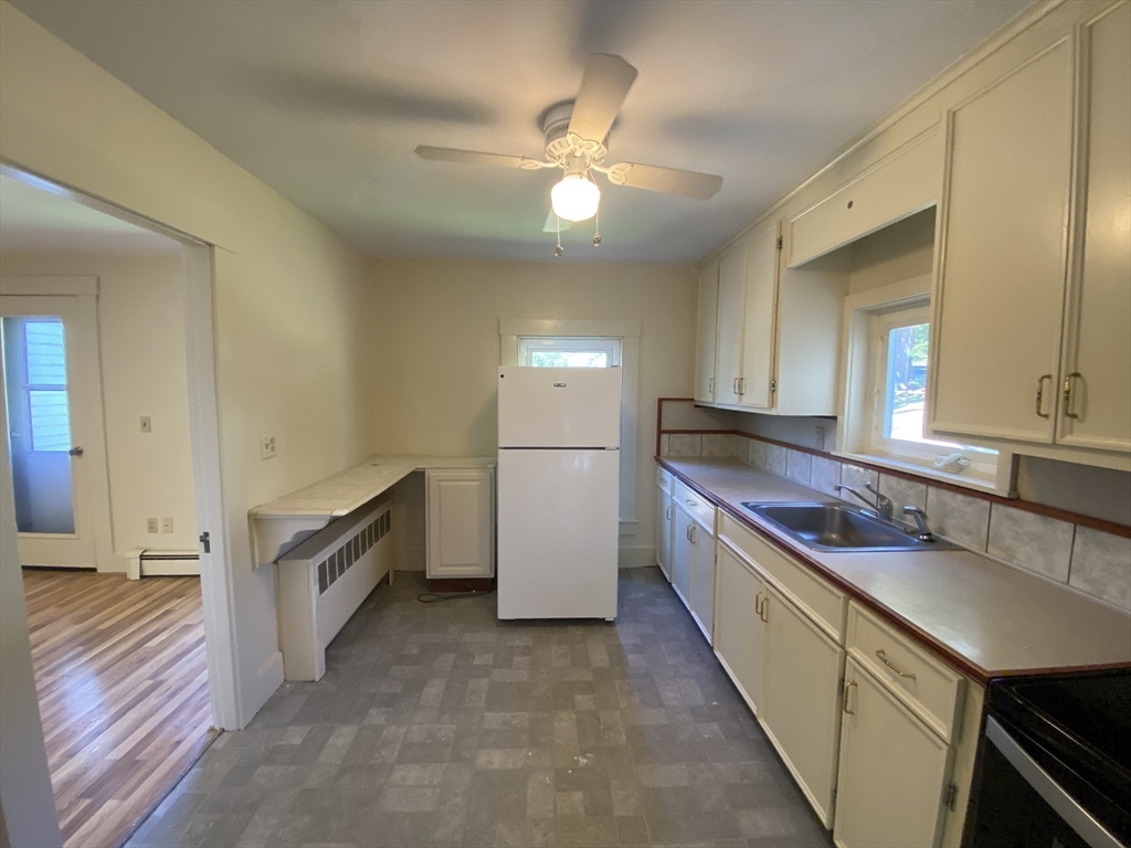 10 East Prospect Street Erving, MA 01344 - Photo 7 of 37