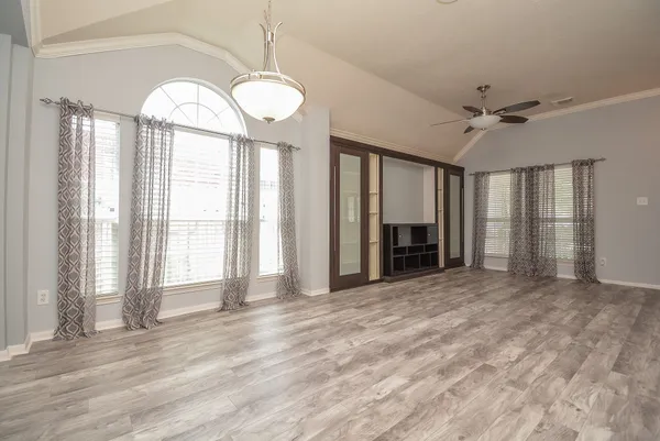$2,500 | 4006 Dell Lane, Missouri City, TX 77459