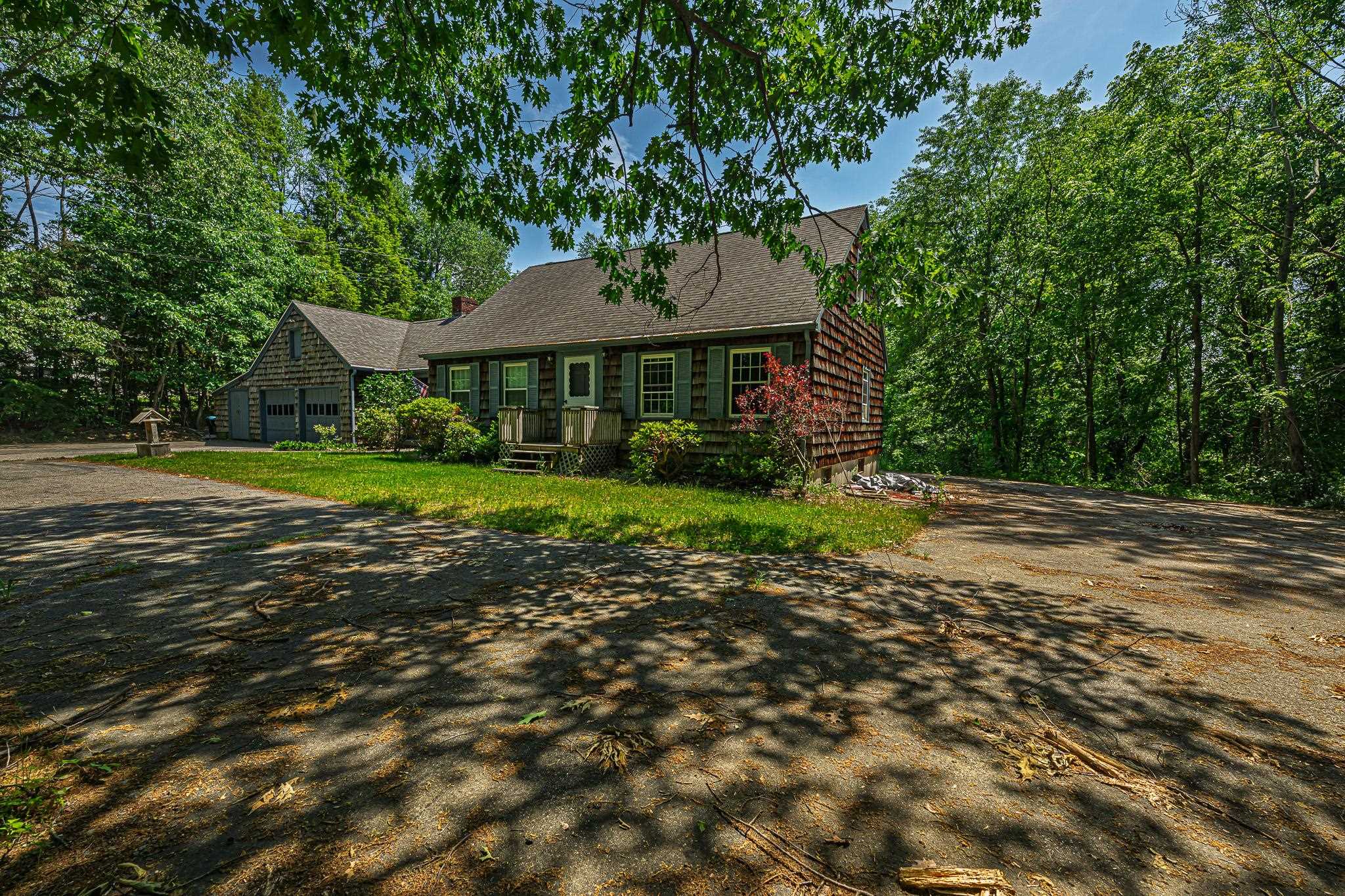 7 Squamscott Road Stratham, NH 03885 - Photo 2 of 46