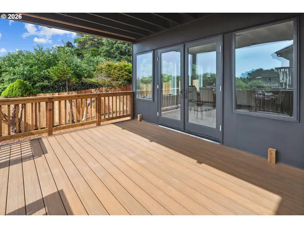 $1,250,000 | 1735 Northwest 39th Street, Lincoln City, OR 97367