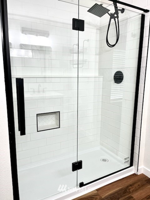 4423 Masterson Road Birch Bay, WA 98230 - Photo 18 of 20 a bathroom with a shower