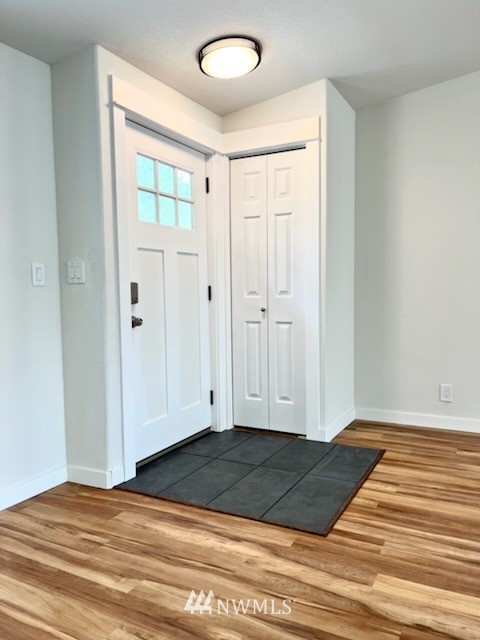 4423 Masterson Road Birch Bay, WA 98230 - Photo 20 of 20 a view of a livingroom with wooden floor and closet