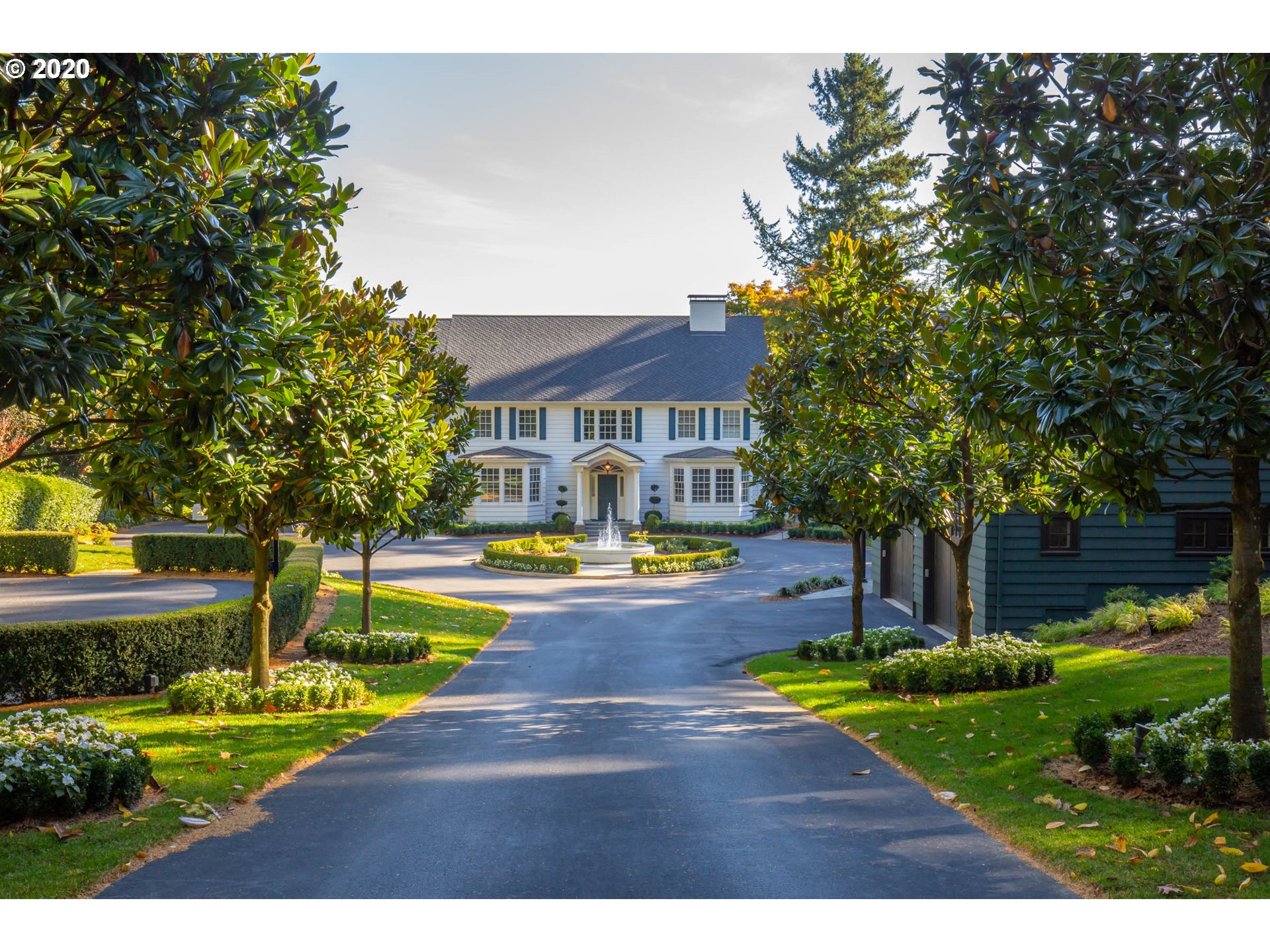 12550 South Edgecliff Road Portland, OR 97219 - Photo 1 of 32 Gallery Image 1