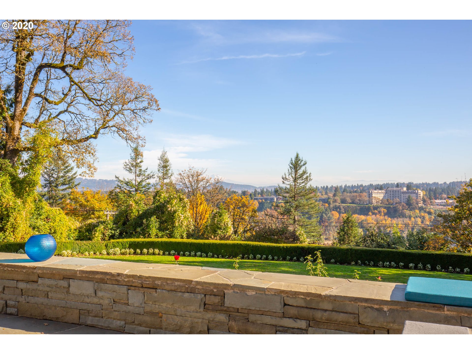 12550 South Edgecliff Road Portland, OR 97219 - Photo 20 of 32 Gallery Image 20