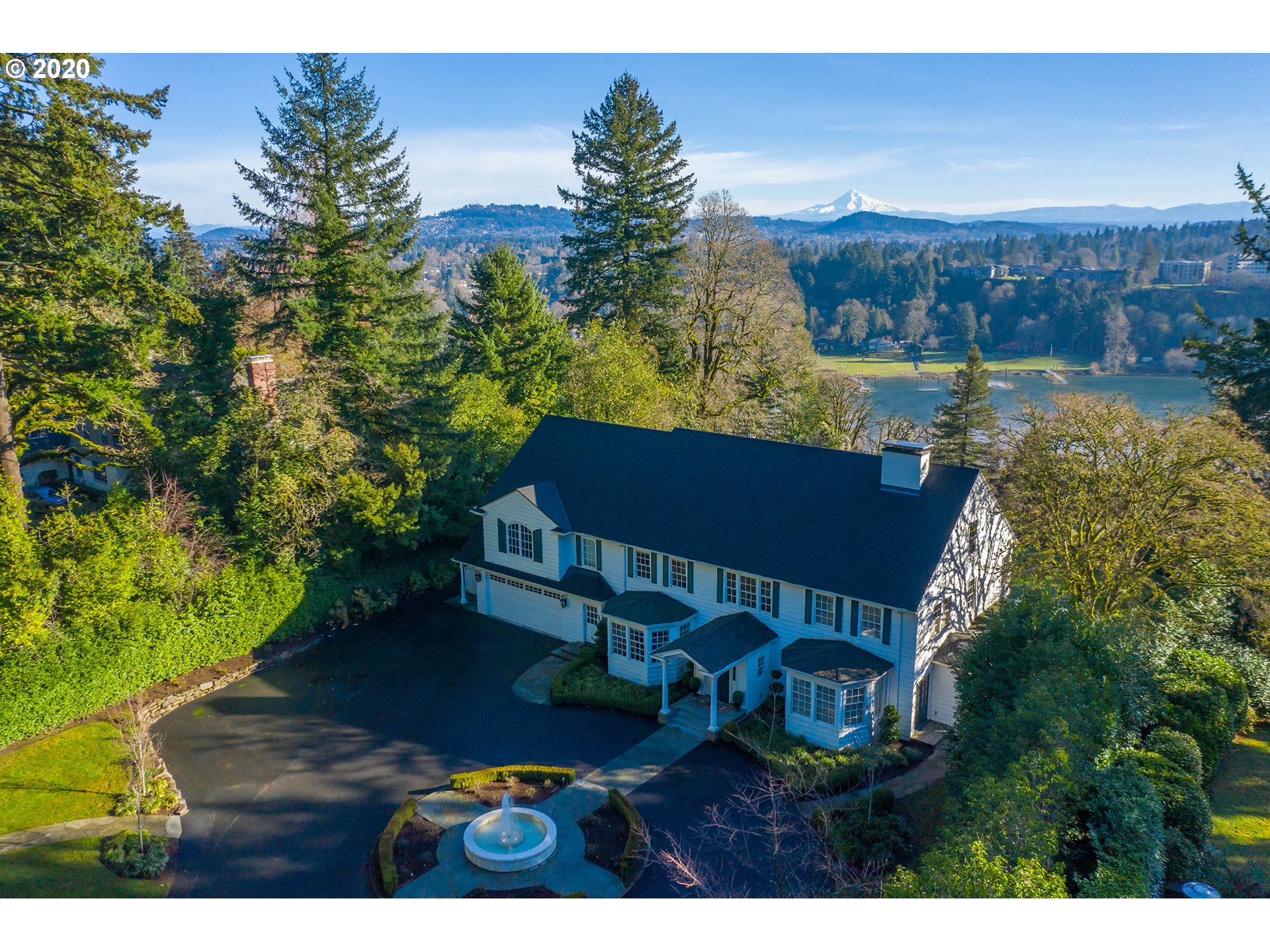 12550 South Edgecliff Road Portland, OR 97219 - Photo 4 of 32 Gallery Image 4