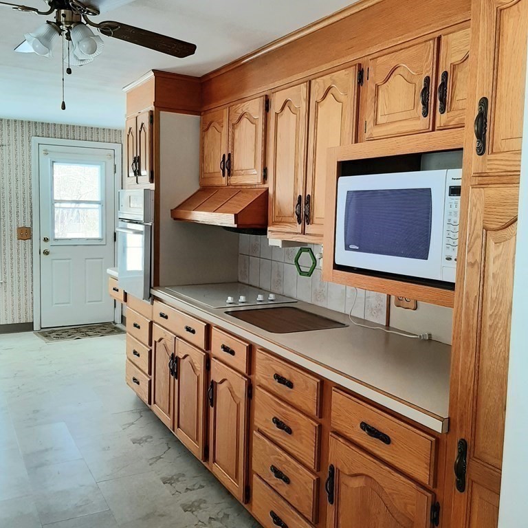 20 Prospect Hill Road Brimfield, MA 01010 - Photo 7 of 33 Gallery Image 7