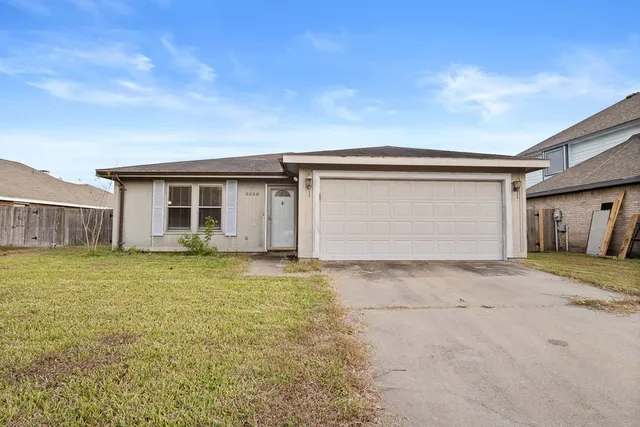 $1,800 | 3030 Twin Creek Drive, Corpus Christi, TX 78414