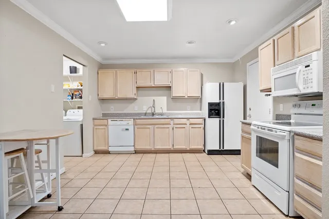 $1,800 | 3030 Twin Creek Drive, Corpus Christi, TX 78414