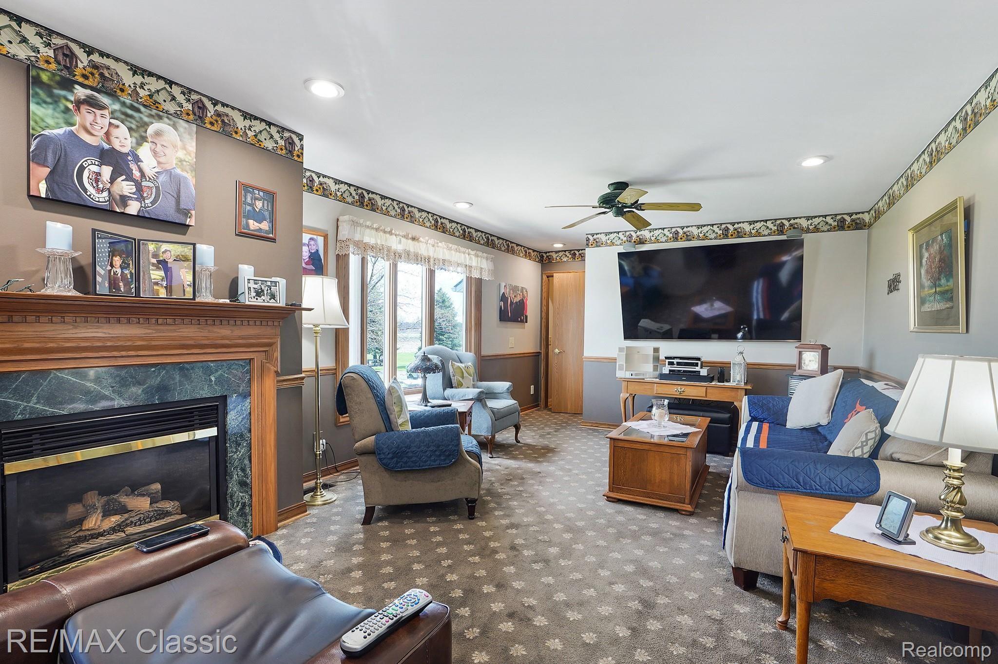 8530 Chinavare Road Newport, MI 48166 - Photo 22 of 34 Large Living Area - Gas Fireplace - Recess Lighting - Ceiling Fan