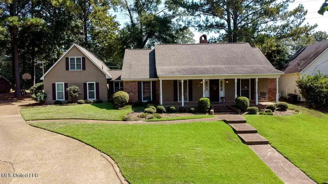 $341,500 | 48 Sandlewood Drive, Brandon, MS 39042