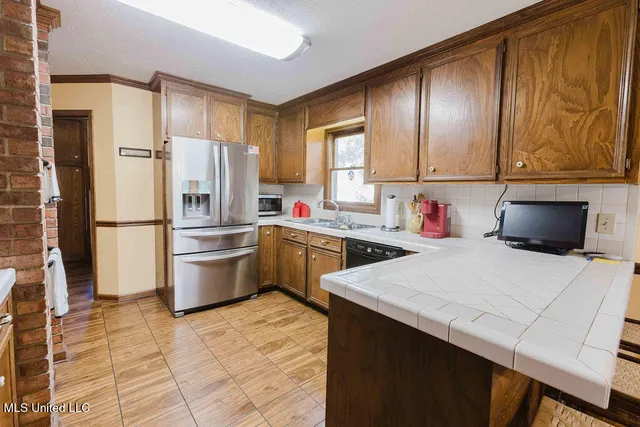 $341,500 | 48 Sandlewood Drive, Brandon, MS 39042