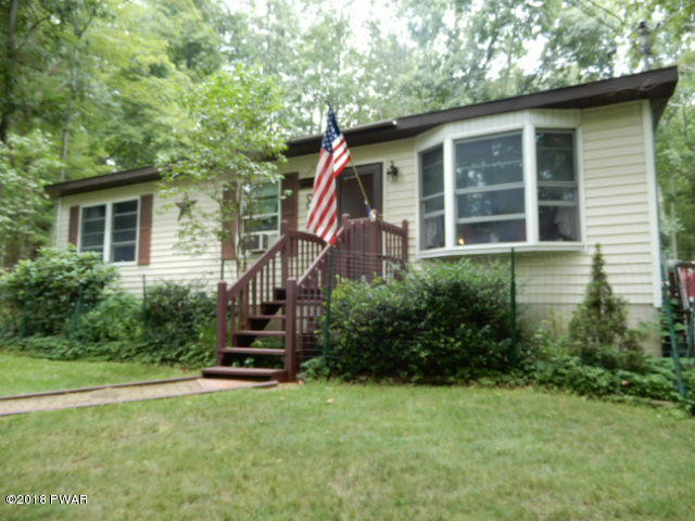 2111 Fawn Lane Bushkill, PA 18324 - Photo 1 of 22