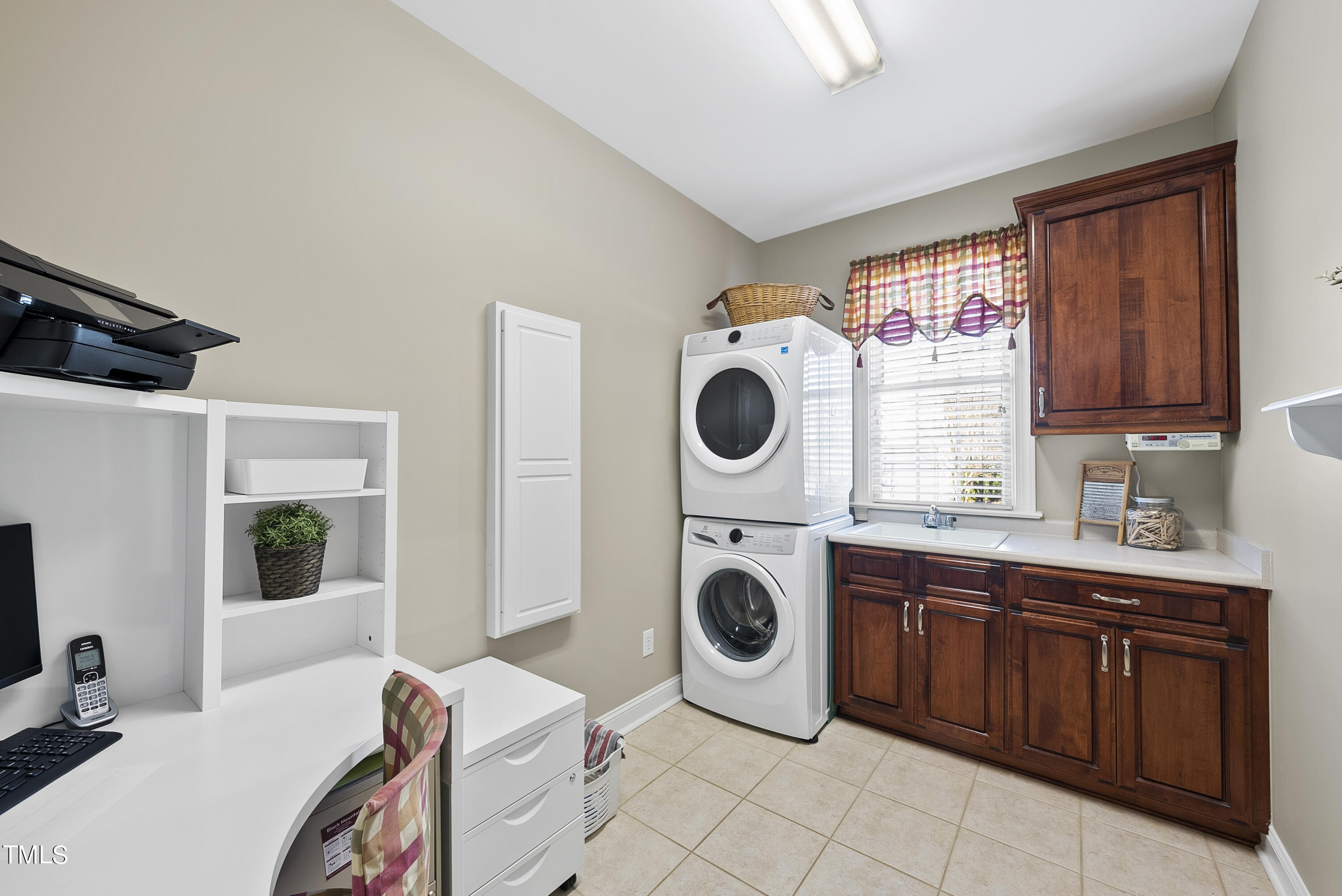 12740 Rosalie Street Raleigh, NC 27614 - Photo 42 of 43 1Laundry
