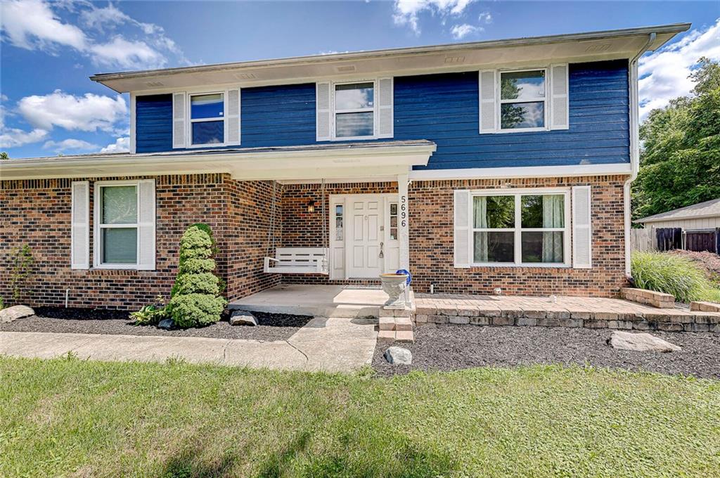 5696 RidgeHill Way Avon, IN 46123 - Photo 3 of 60 Gallery Image 3