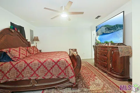 $430,000 | 42189 Highway 621, Gonzales, LA 70737