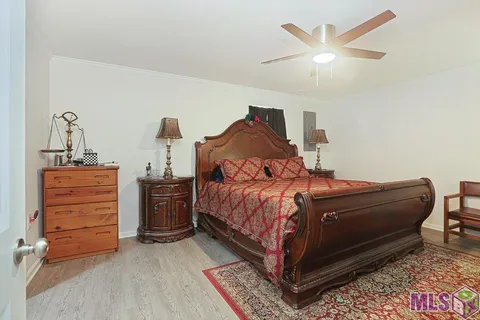 $430,000 | 42189 Highway 621, Gonzales, LA 70737