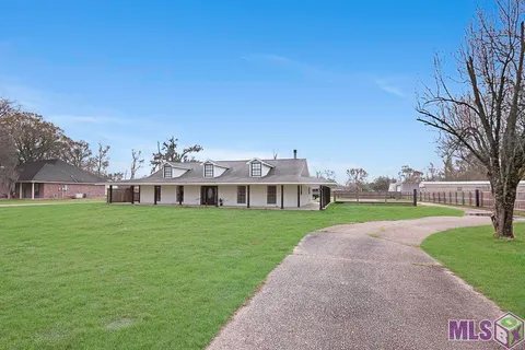 $430,000 | 42189 Highway 621, Gonzales, LA 70737