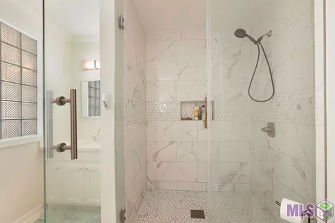 $430,000 | 42189 Highway 621, Gonzales, LA 70737