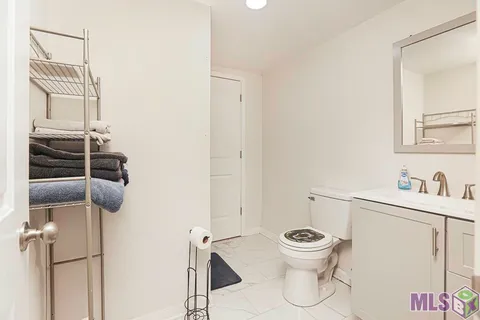 $430,000 | 42189 Highway 621, Gonzales, LA 70737