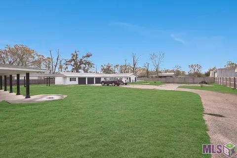 $430,000 | 42189 Highway 621, Gonzales, LA 70737
