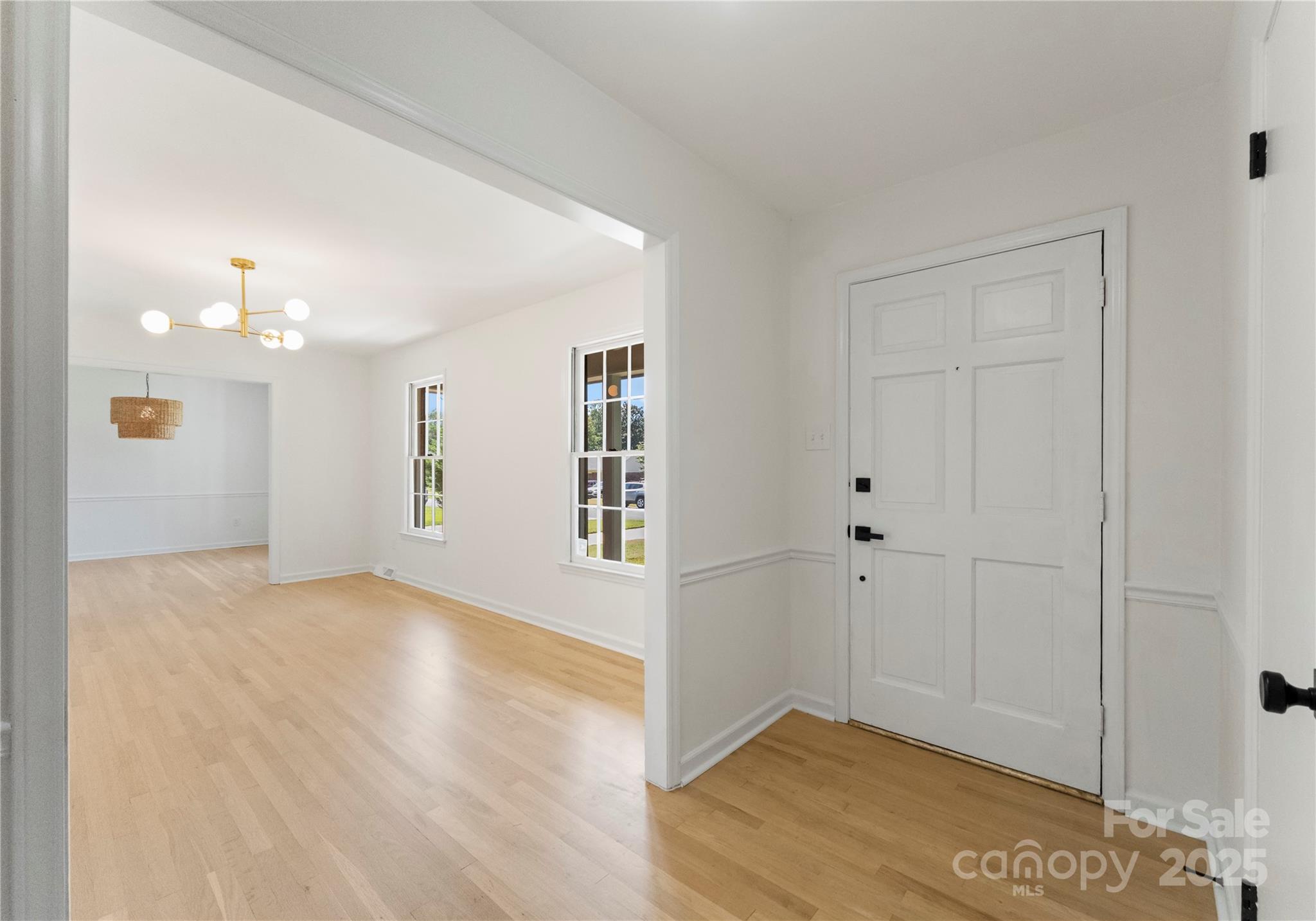 6101 Powder Horn Road Charlotte, NC 28212 - Photo 2 of 27 a view of an empty room