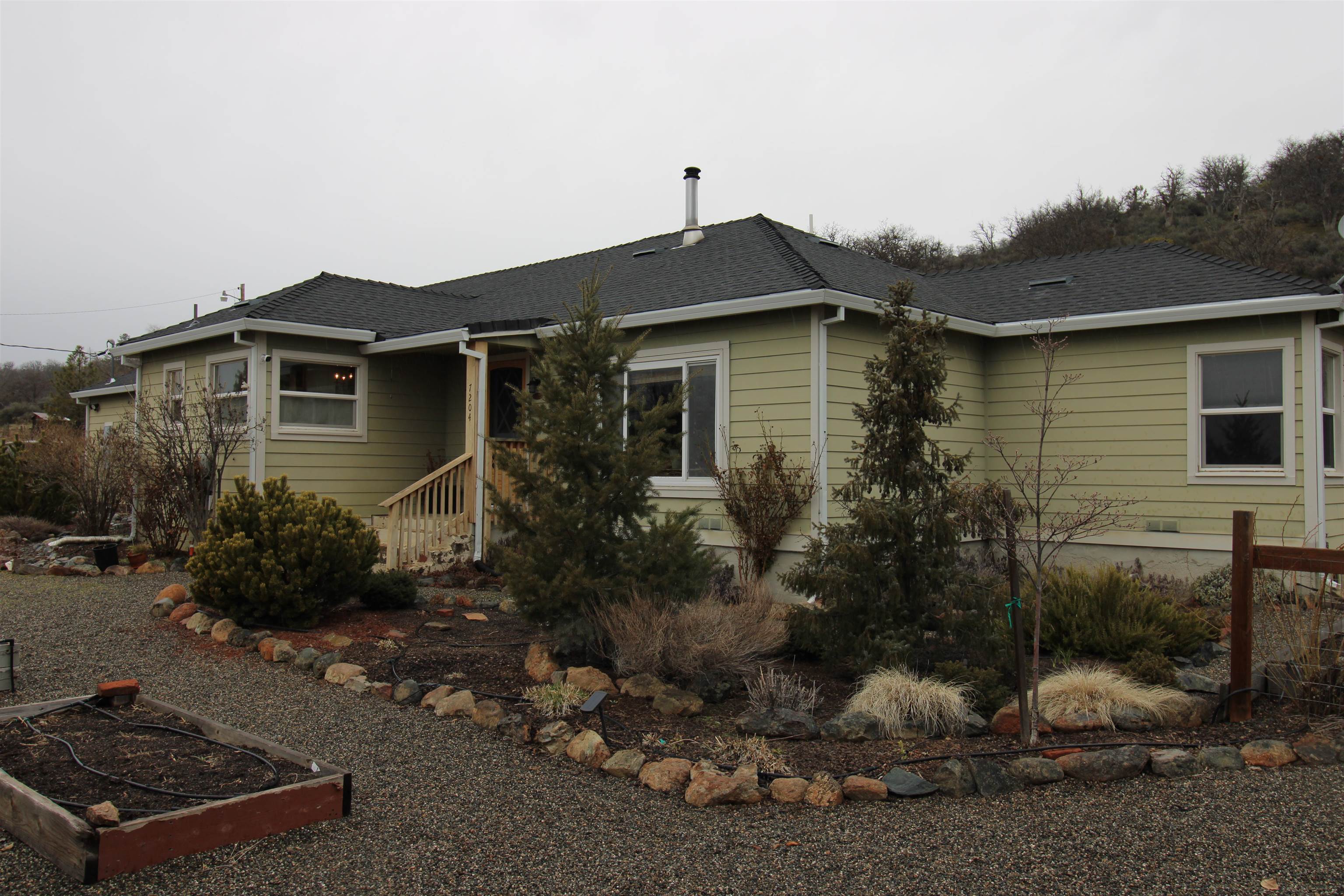 7204 Quartz Valley Road Fort Jones, CA 96032 - Photo 4 of 45 Gallery Image 4