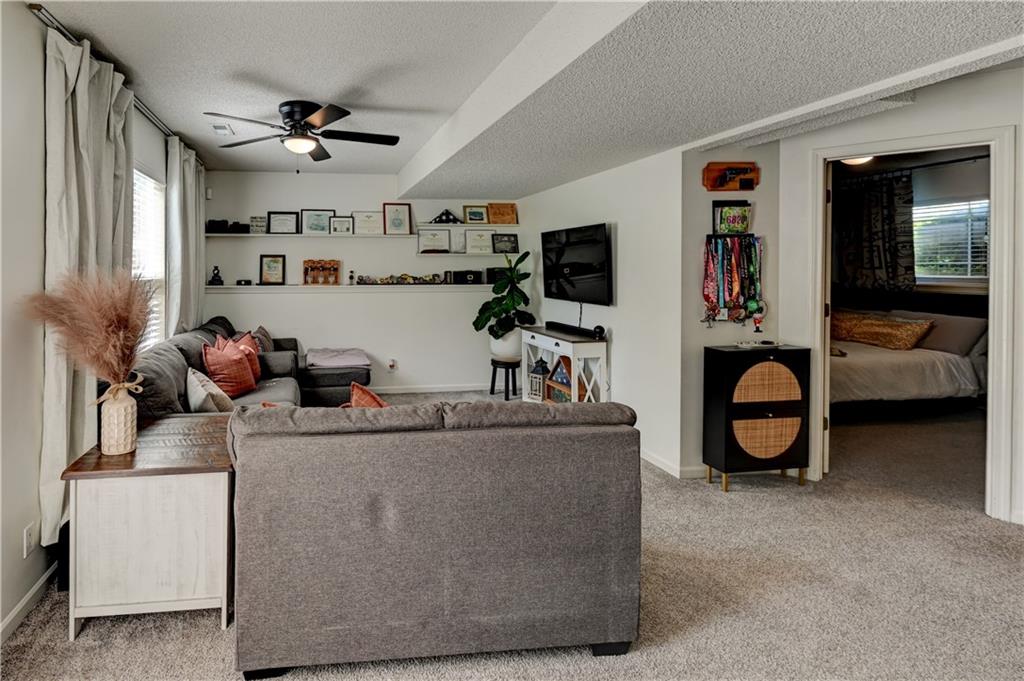4523 Edgehill Street Leavenworth, KS 66048 - Photo 37 of 50