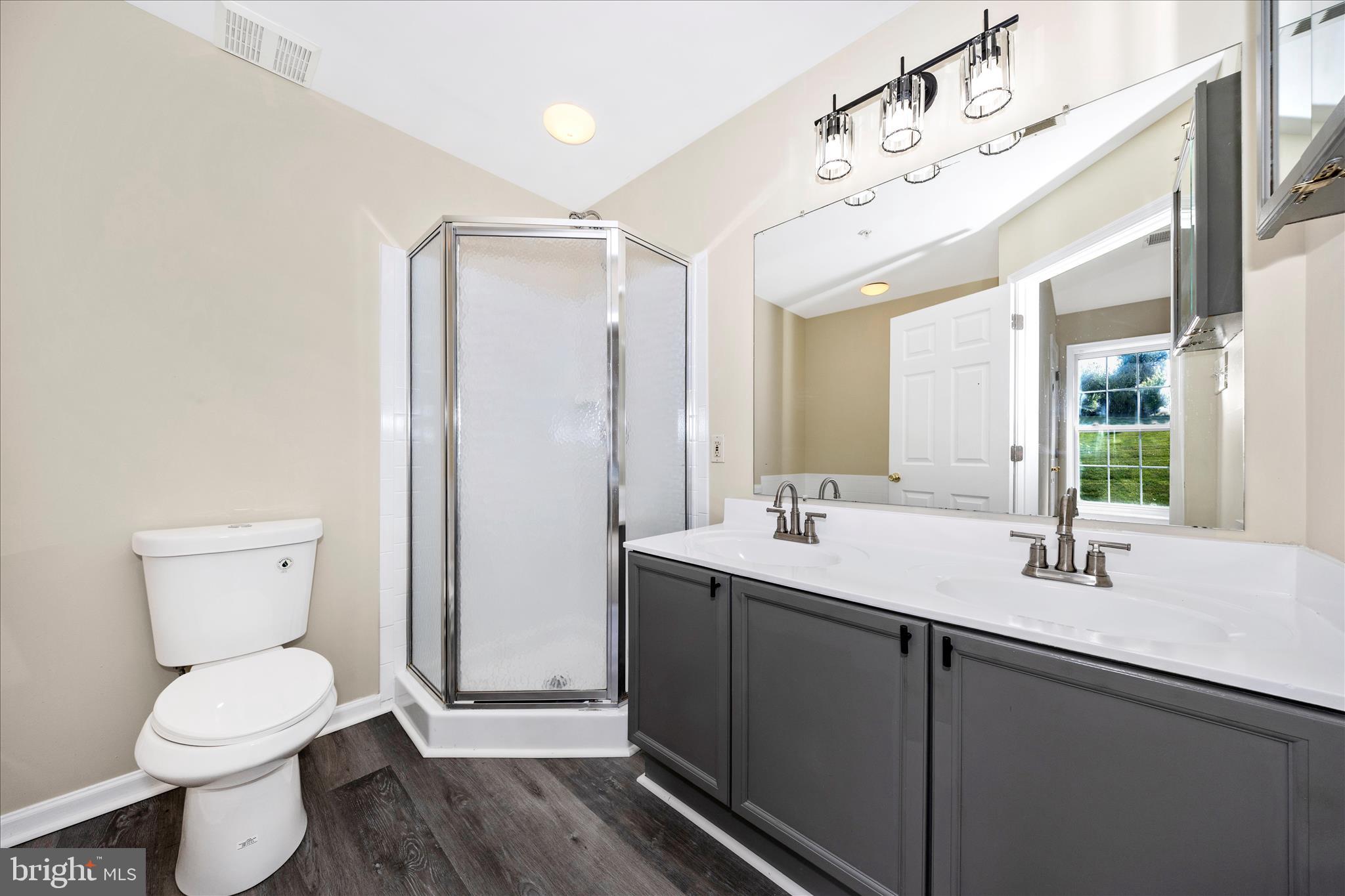 105 Sentry Ridge Smithsburg, MD 21783 - Photo 20 of 62 Primary Bathroom