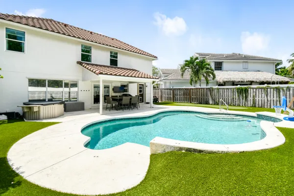 $839,000 | 141 St Michaels Court, Jupiter, FL 33458