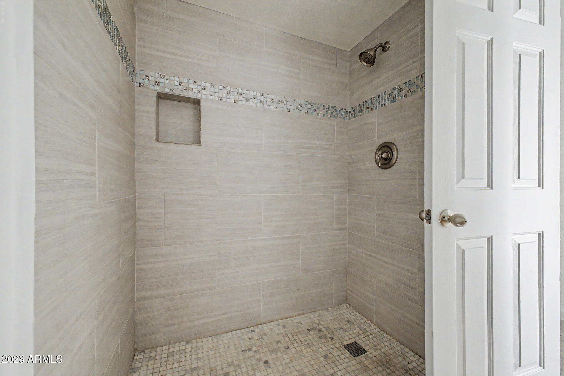 3422 North 12th Place Phoenix, AZ 85014 - Photo 16 of 49 a bathroom with a shower