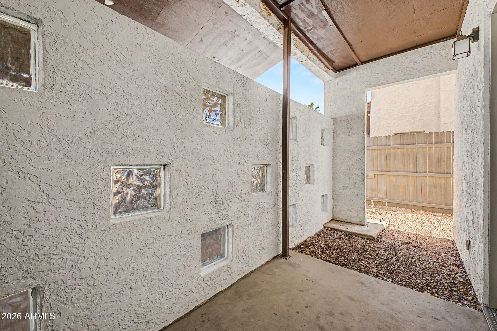 3422 North 12th Place Phoenix, AZ 85014 - Photo 29 of 49 a view of a bathroom with a shower