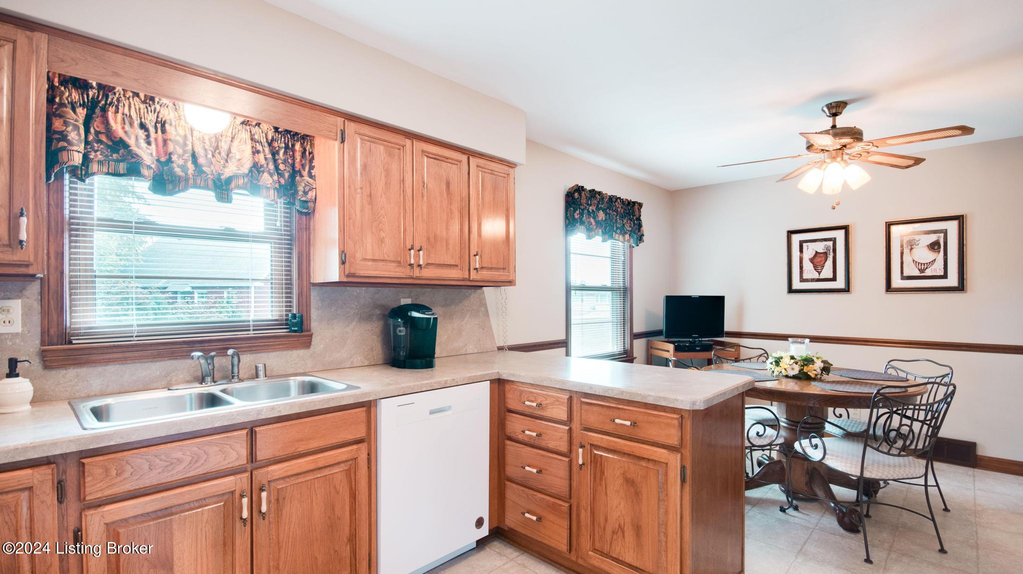 8702 Shepherdsville Road Louisville, KY 40219 - Photo 11 of 46 8702_Shepherdsville_Rd_40219_507