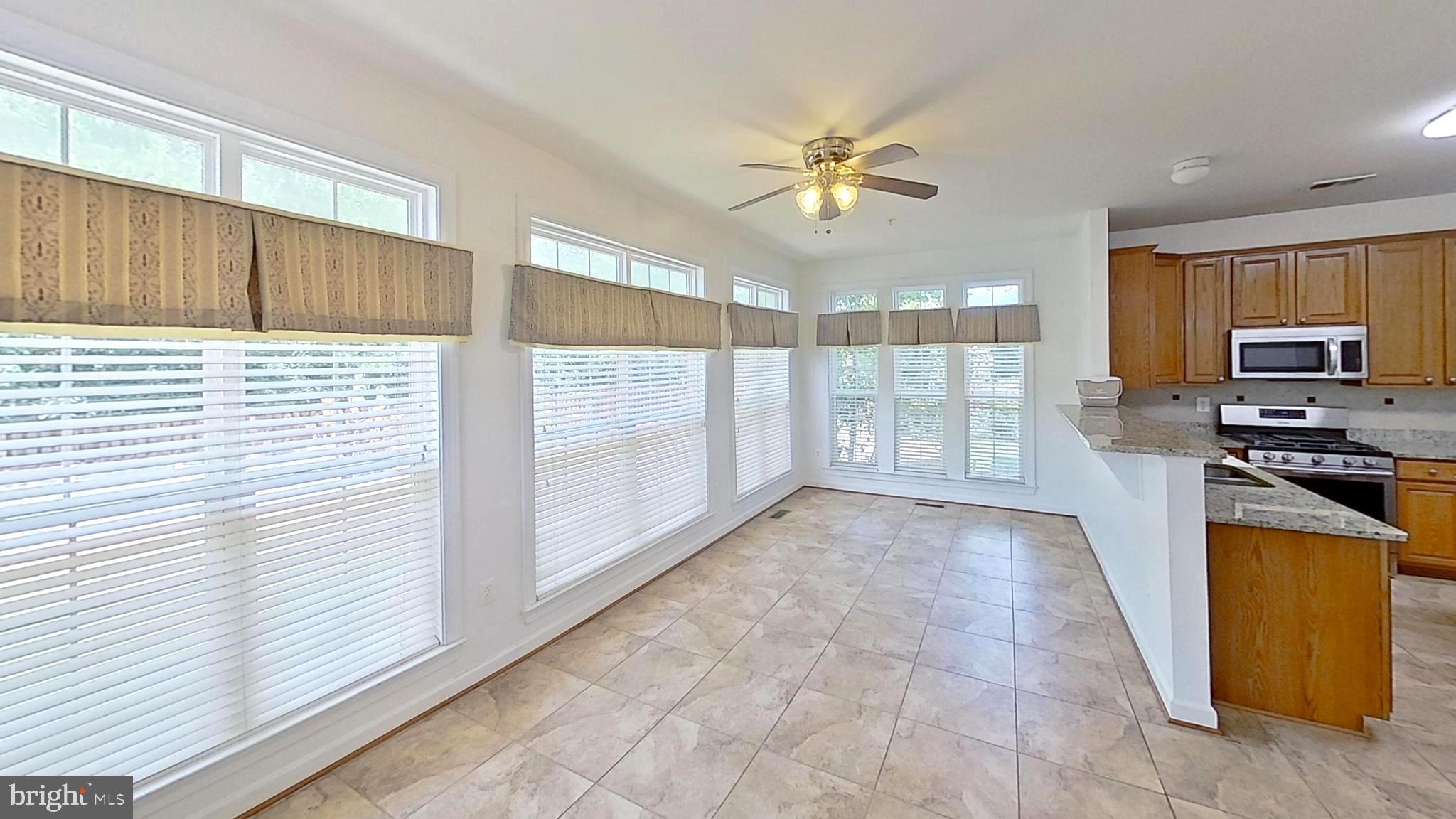 601 Accoton Drive Accokeek, MD 20607 - Photo 34 of 82 Breakfast Atrium