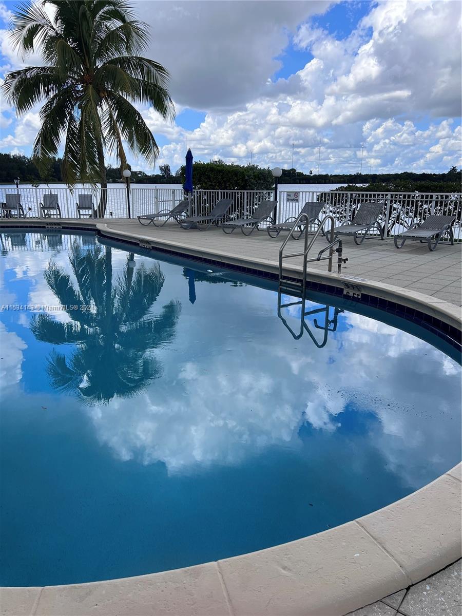 1175 Northeast Miami Gardens Dr Unit 708  