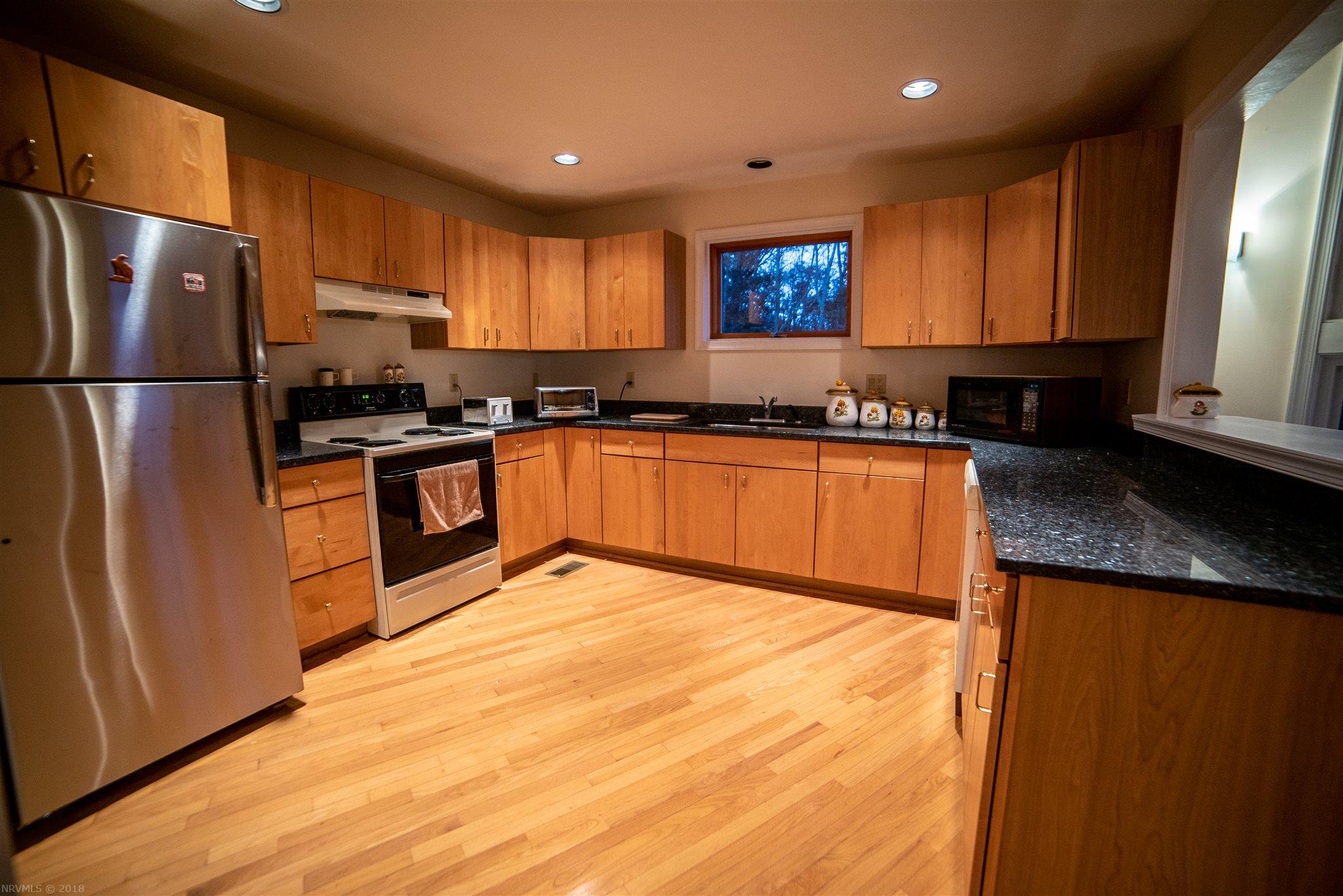 431 Russell Road Floyd, VA 24091 - Photo 17 of 35 Gallery Image 17