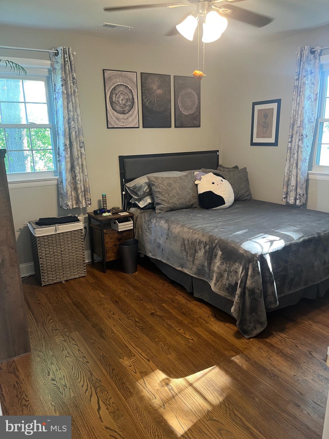 499 Prospect Road Warminster, PA 18974 - Photo 41 of 48 a bedroom with double bed and a window