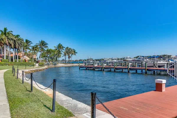 a view of a lake with houses