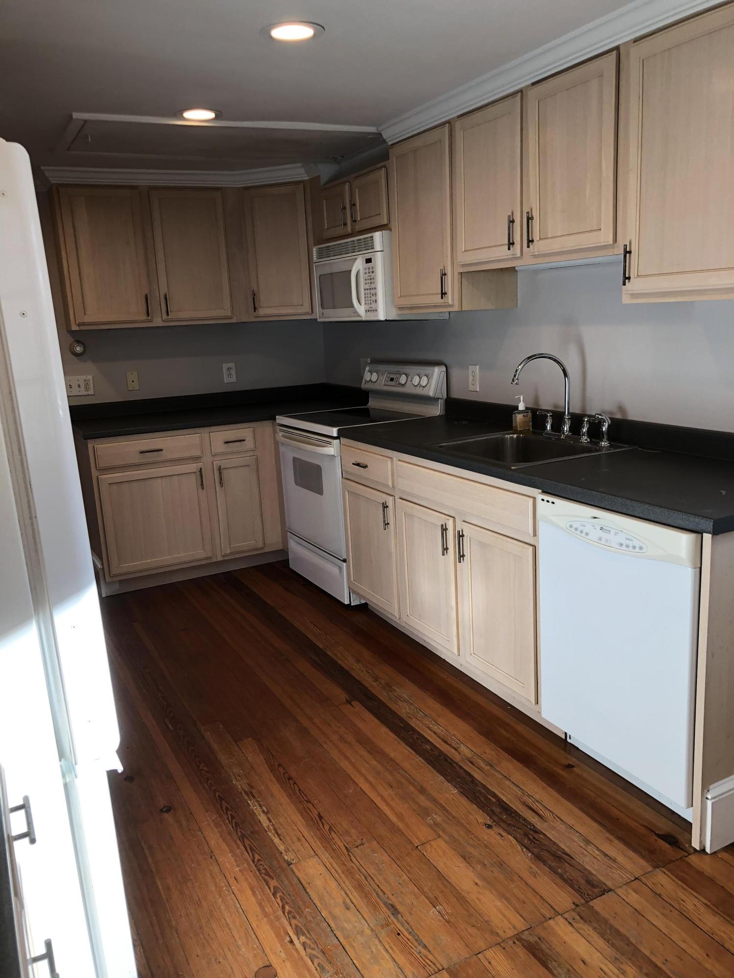 292 Park Road Westbrook, ME 04092 - Photo 7 of 26 D04ECBF1-AEB8-452C-B38D-3F46F1EEFEAF