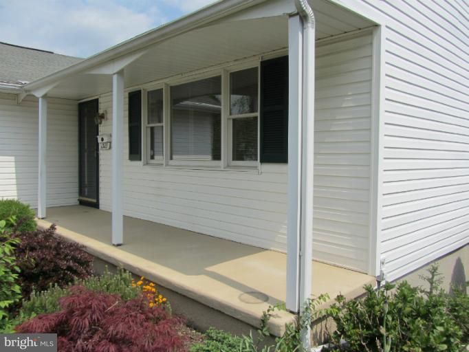 1521 National Road Rosedale, MD 21237 - Photo 1 of 30 Covered Front Porch