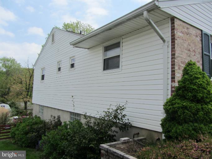 1521 National Road Rosedale, MD 21237 - Photo 11 of 30 Exterior Side View