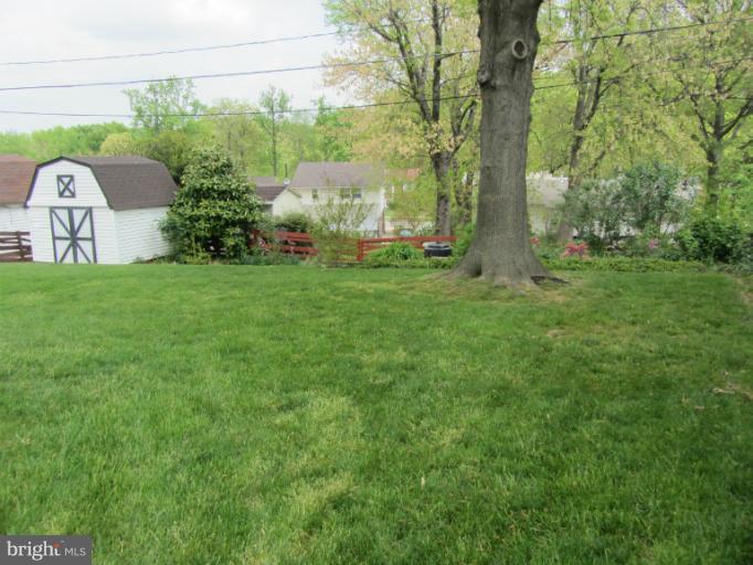 1521 National Road Rosedale, MD 21237 - Photo 17 of 30 Backyard