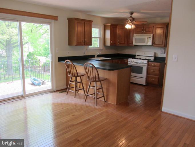 1521 National Road Rosedale, MD 21237 - Photo 19 of 30 Main Level Family Room
